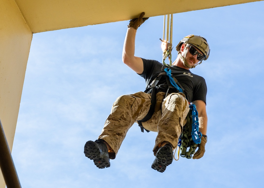 EODMU 5 enhances explosive ordnance retrieval capabilities through ROE-B course