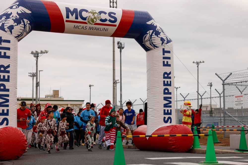 MCAS Iwakuni 2025 Jingle Bell Jog