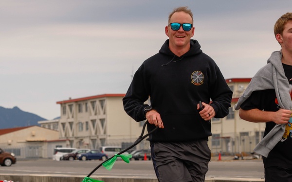 MCAS Iwakuni 2025 Jingle Bell Jog