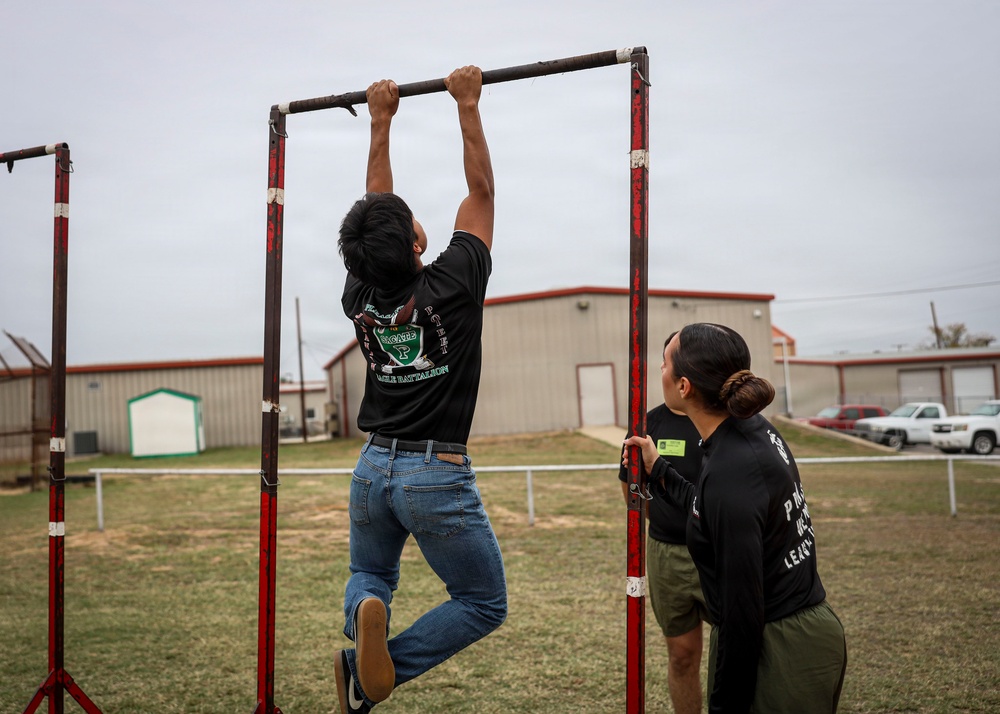 Recruiting Substation South Park Conducts USMC Fitness Challenge at Pleasanton High School