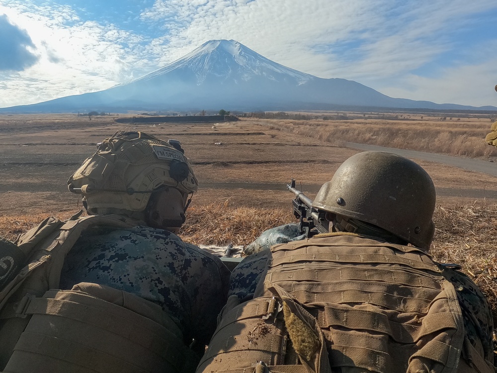 ARTP 25.3 | U.S. Marines Conduct M240B Machine Gun Training on Camp Fuji