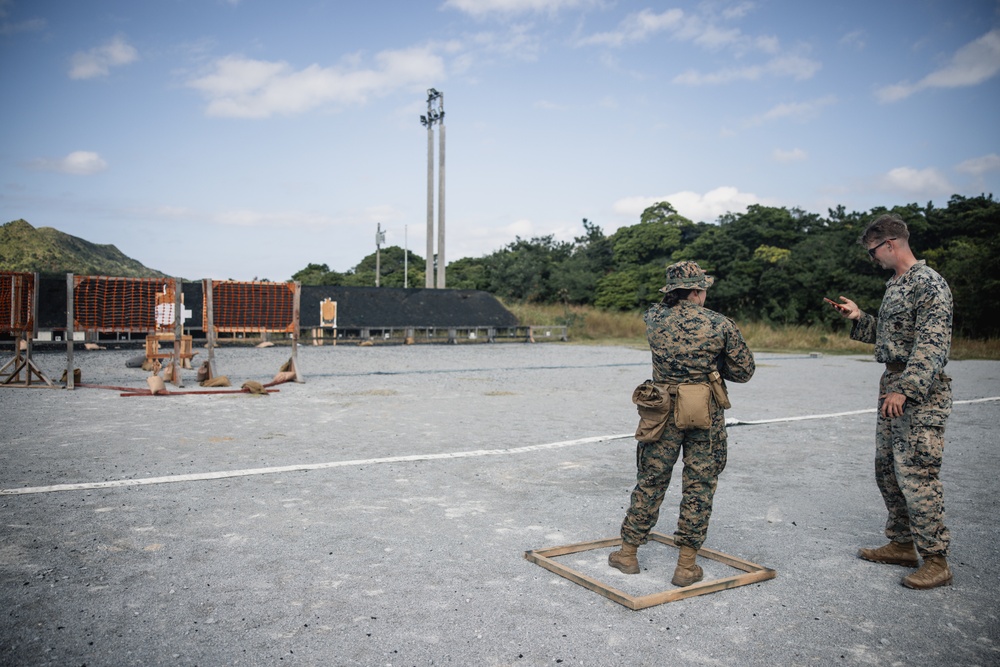 5th Air Naval Gunfire Liaison Company Marines conduct marksmanship rifle range