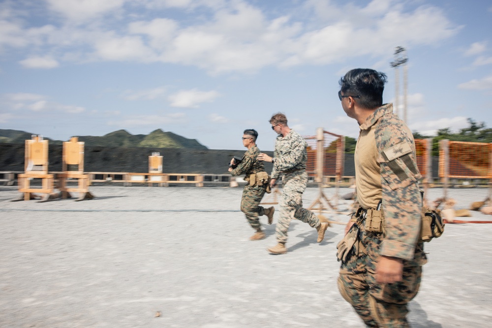 5th Air Naval Gunfire Liaison Company Marines conduct marksmanship rifle range