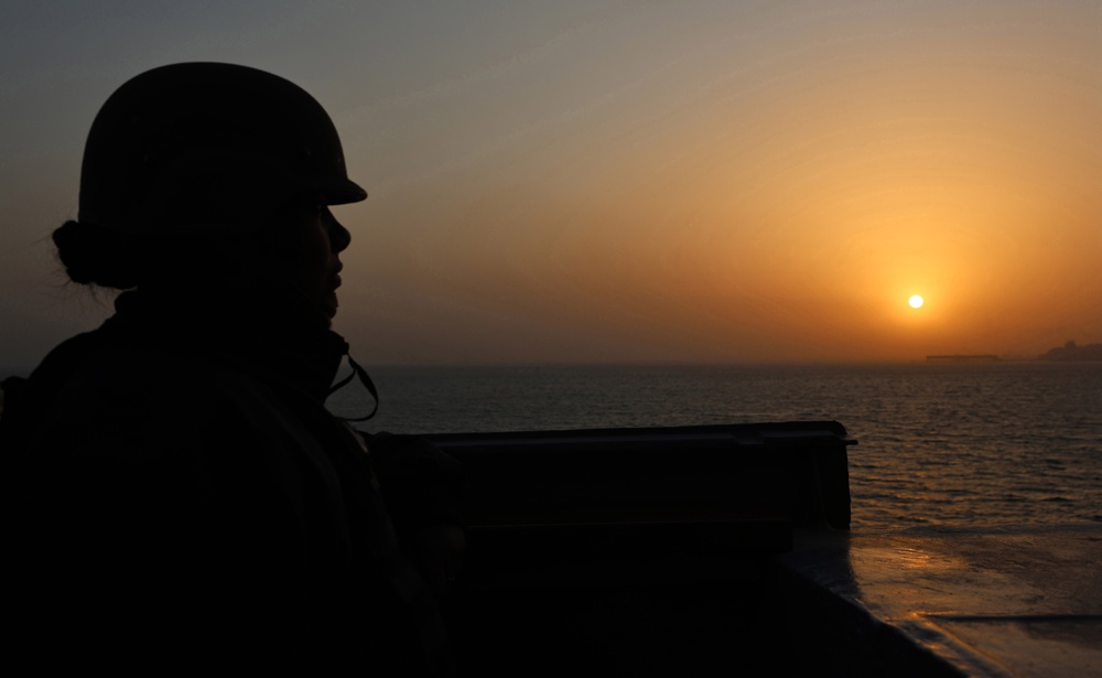 USS Roosevelt (DDG 80) Conducts Sea-and-Anchor in the Arabian Gulf