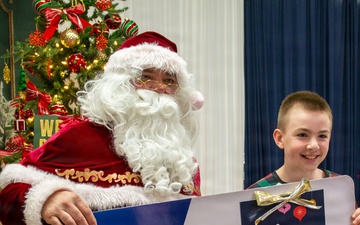 Yokosuka NEX hosts Santa's Pajama Party in Ikego