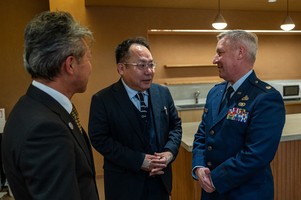 Mizuho Toy Drive: 374 MXG Airmen spread holiday cheer