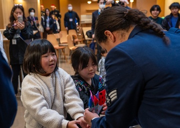 Mizuho Toy Drive: 374 MXG Airmen spread holiday cheer