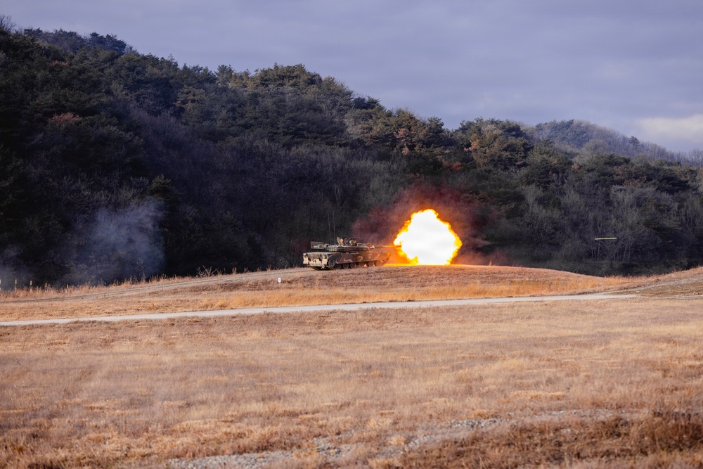 Soldiers from Charlie Company, 2nd Battalion, 23rd Infantry Execute Combined Arms Live-Fire Exercise.