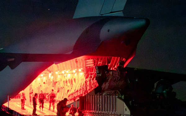 16th EAS conducts cargo mission within CENTCOM