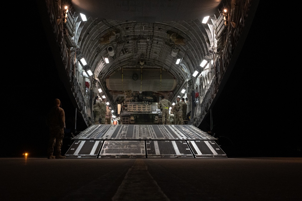 16th EAS conducts cargo mission within CENTCOM