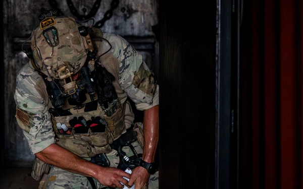 82nd EQRS conducts integrated medical response training at Camp Lemonnier