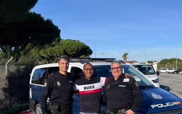Rota Chief Petty Officer Association Donates Gifts to Santo Ángel de la Policía de Jerez
