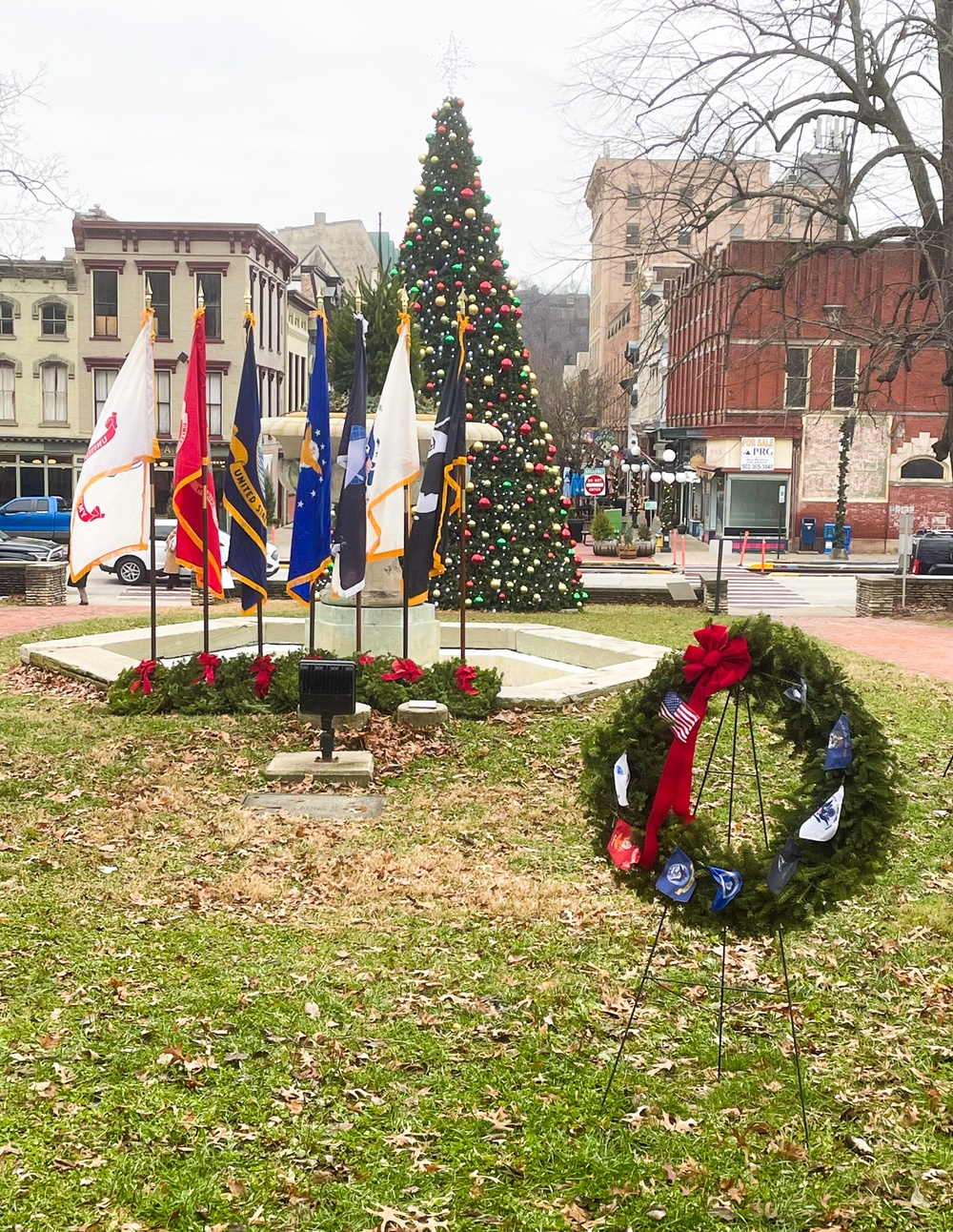 Kentucky honors Veterans with wreath laying ceremony