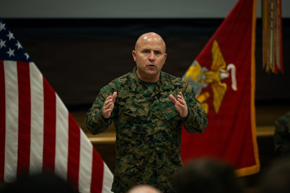 2nd Marine Division Recognizes Marines and Sailors