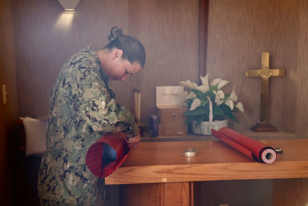 Navy Chaplain Moonlights as Santa