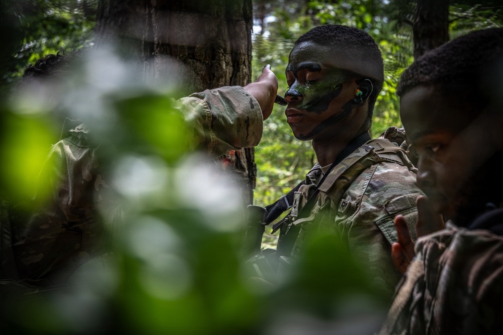 Soldiers Compete in Best Squad Competition