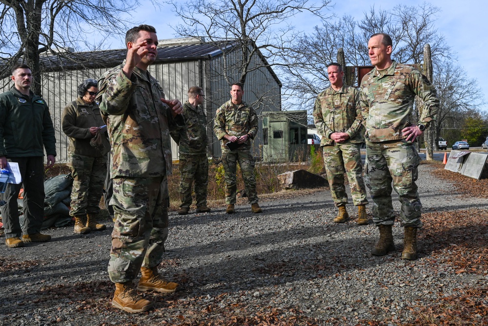 21st AF and USAFEC command team visits Team Little Rock