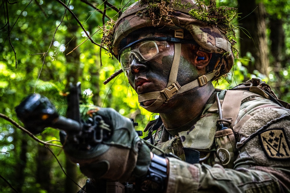 Soldiers Compete in Best Squad Competition