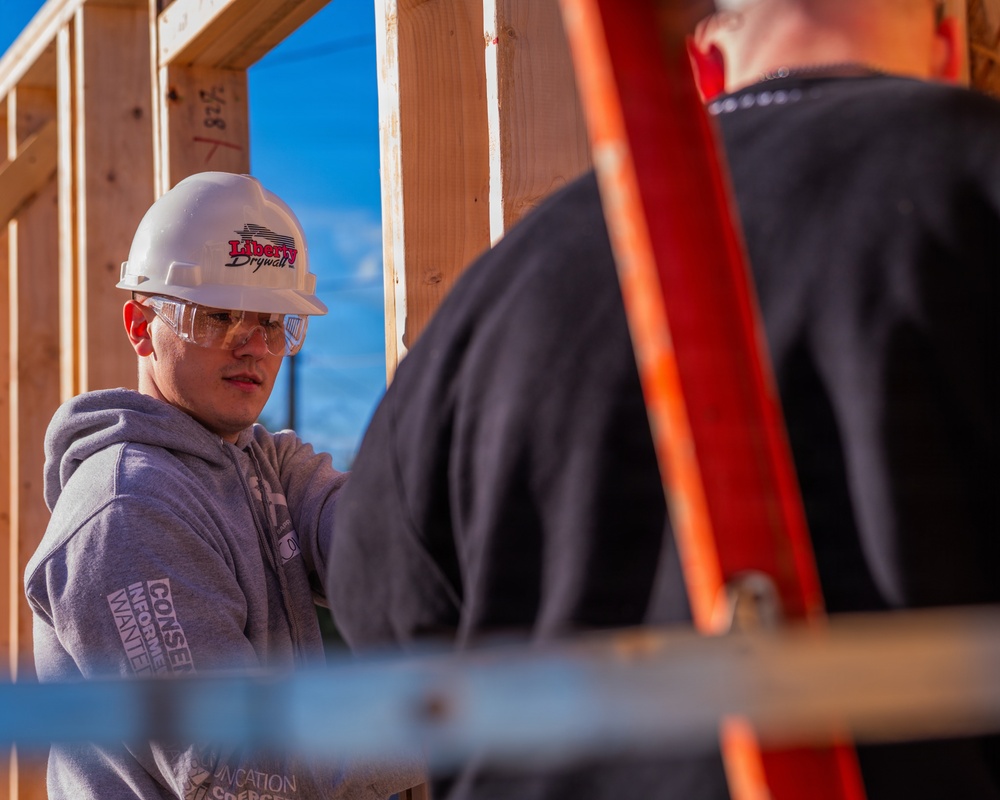 Luke Airmen Build Homes
