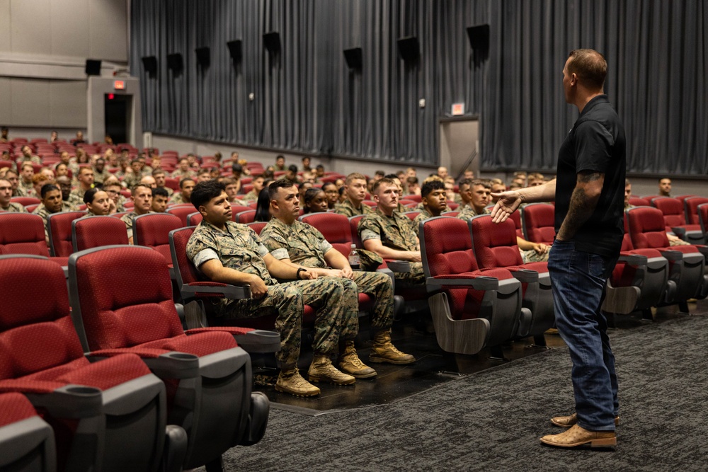 Dakota Meyer visits MCAS Beaufort
