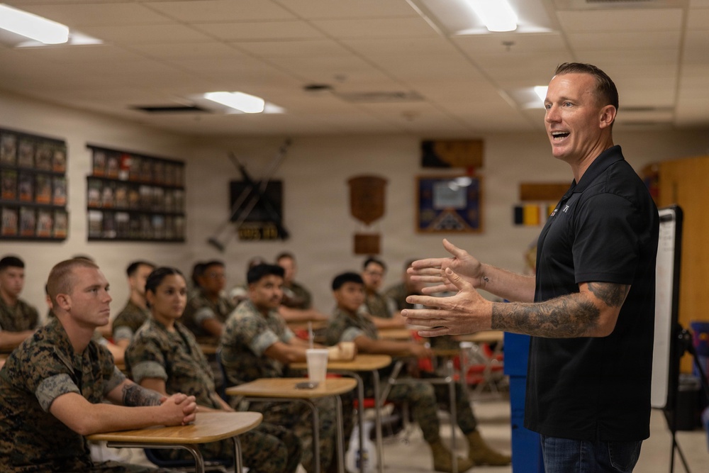 Dakota Meyer visits MCAS Beaufort