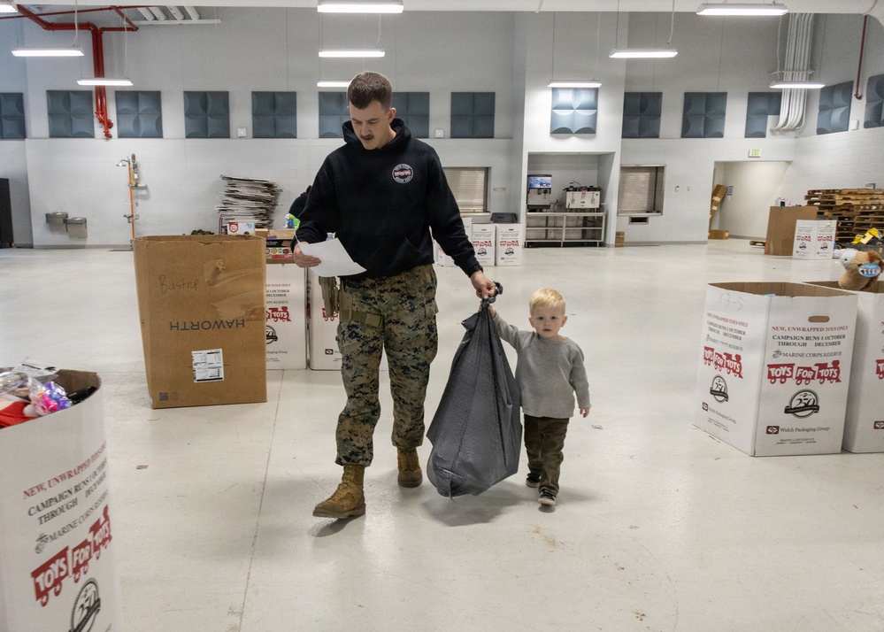 Toys for Tots at Austin