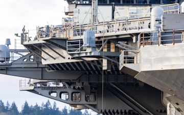 Early morning docking