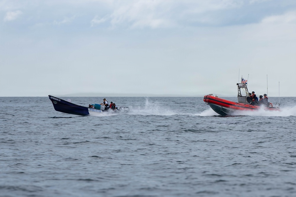 U.S. Coast Guard Cutter Alert Conducts Training Exercise With Panamanian Services