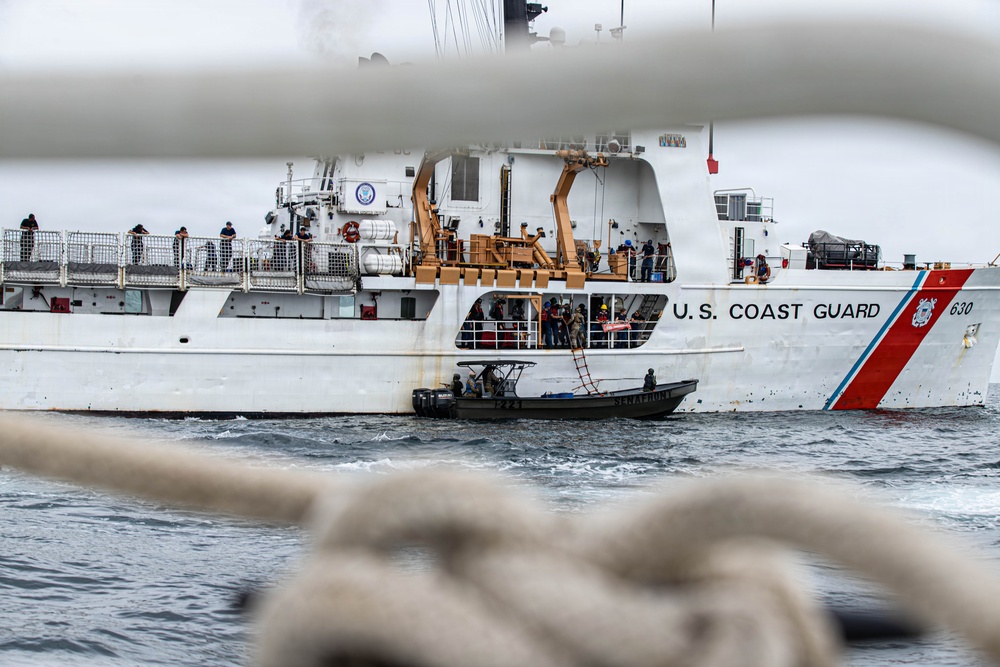 U.S. Coast Guard Cutter Alert Conducts Training Exercise With Panamanian Services