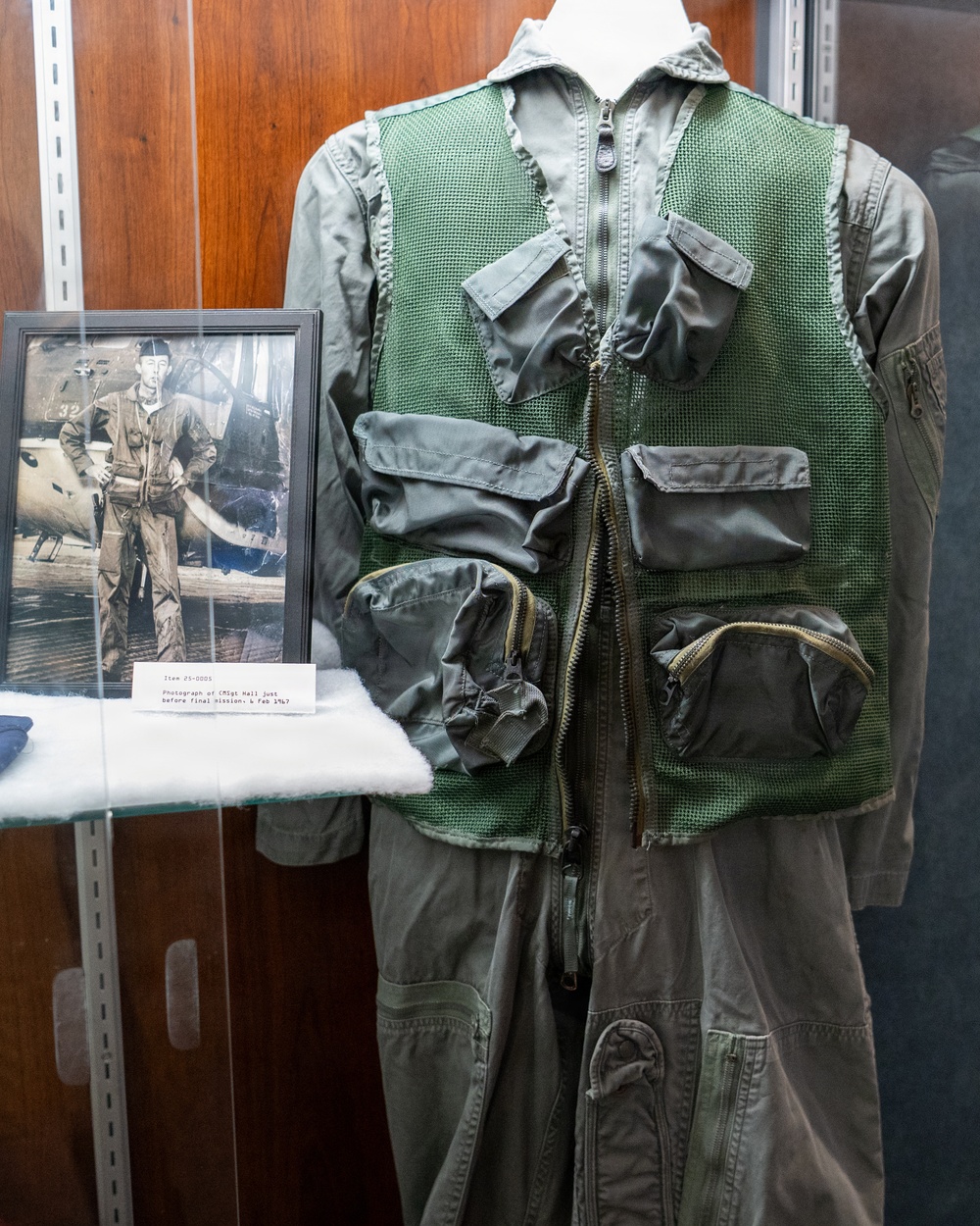 A Hero’s Tribute: Tinker AFB Honors a Legacy Forged in Vietnam