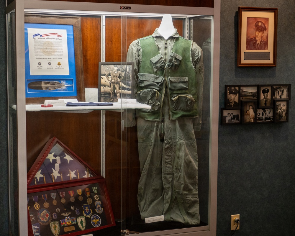 A Hero’s Tribute: Tinker AFB Honors a Legacy Forged in Vietnam