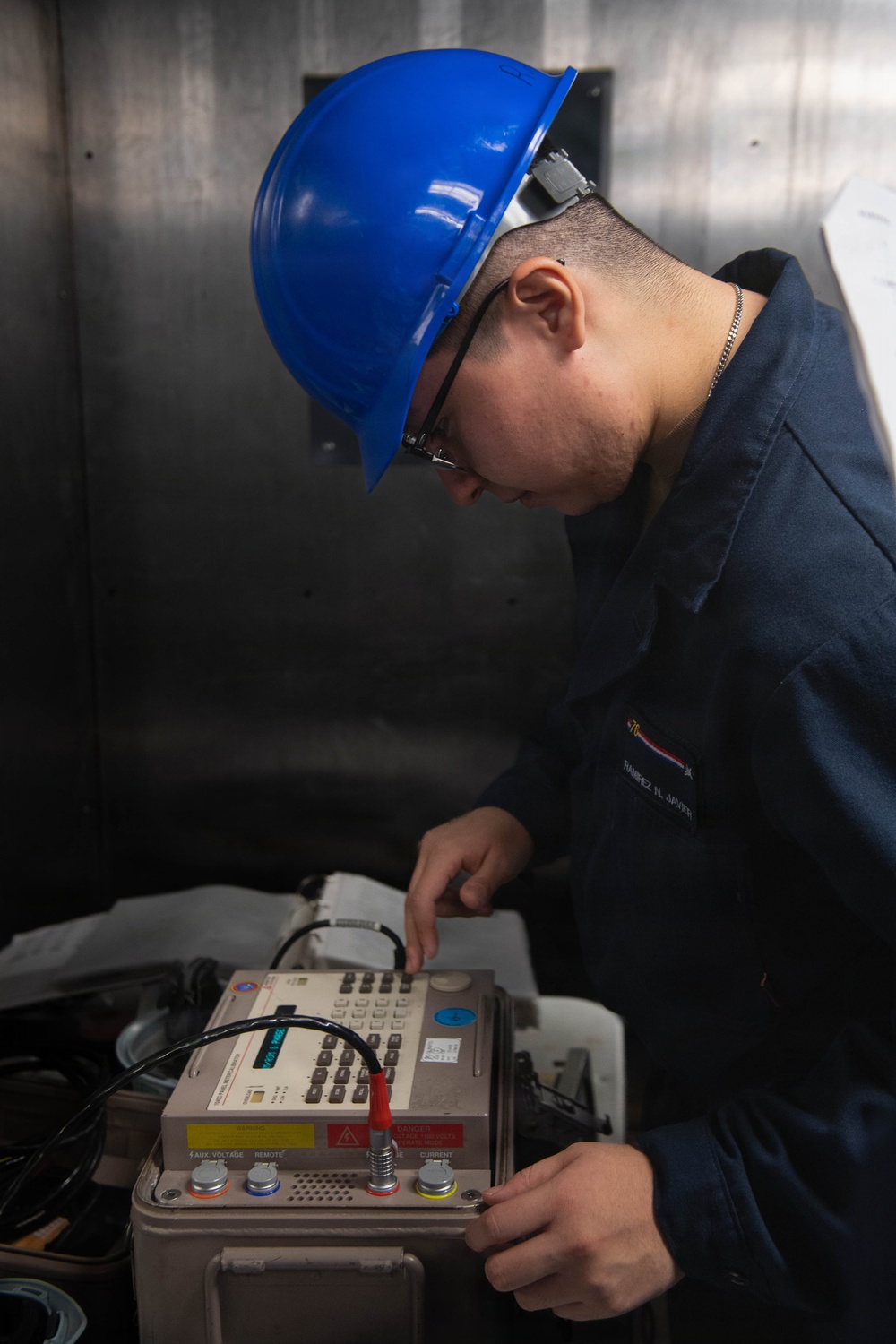 Ronald Reagan Sailors Perform Maintenance