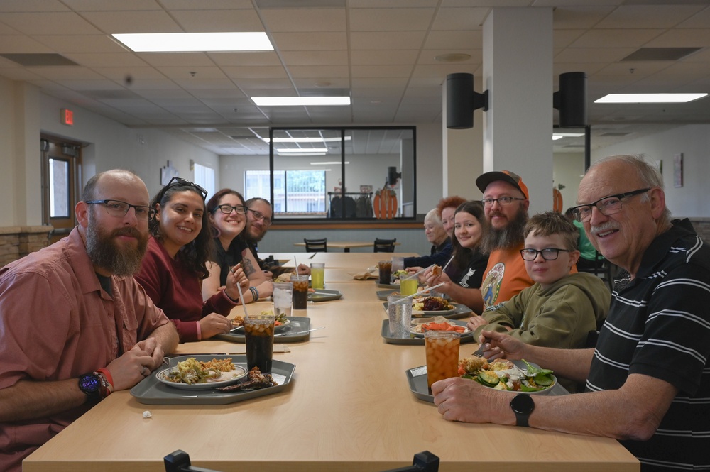 Davis-Monthan senior leaders serve Thanksgiving meal to service members, veterans, and their families