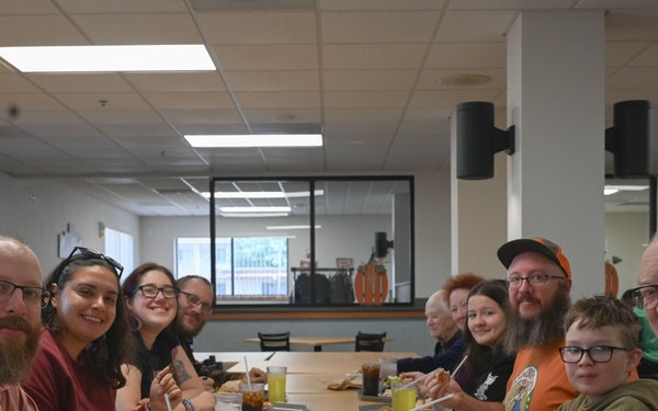 Davis-Monthan senior leaders serve Thanksgiving meal to service members, veterans, and their families