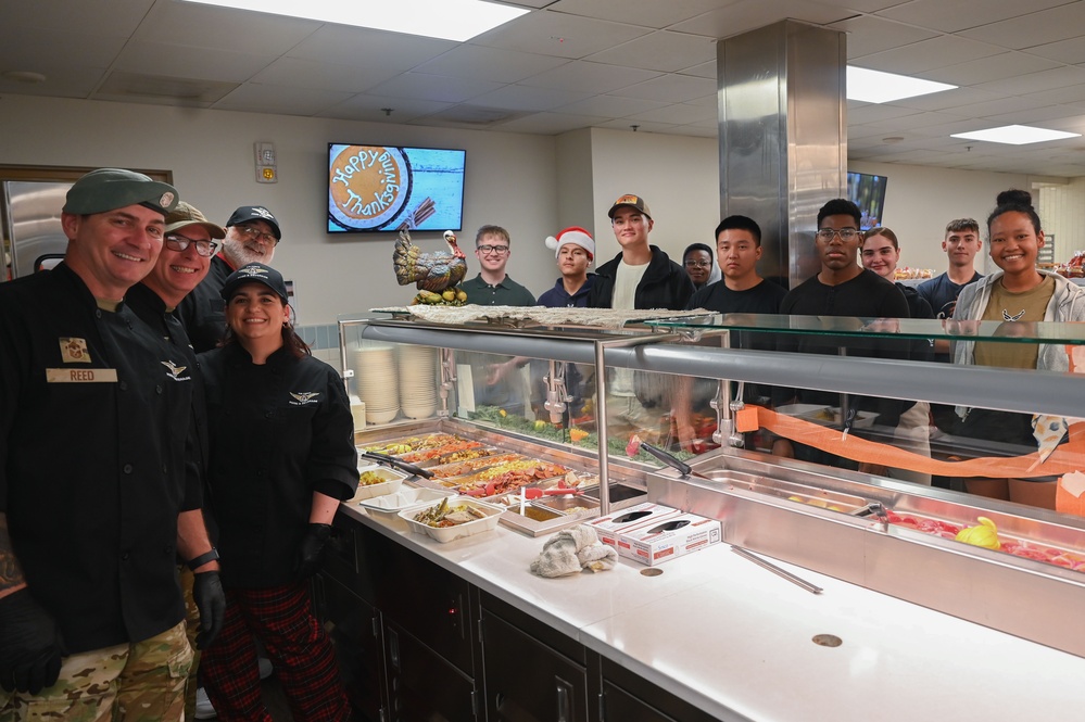 Davis-Monthan senior leaders serve Thanksgiving meal to service members, veterans, and their families
