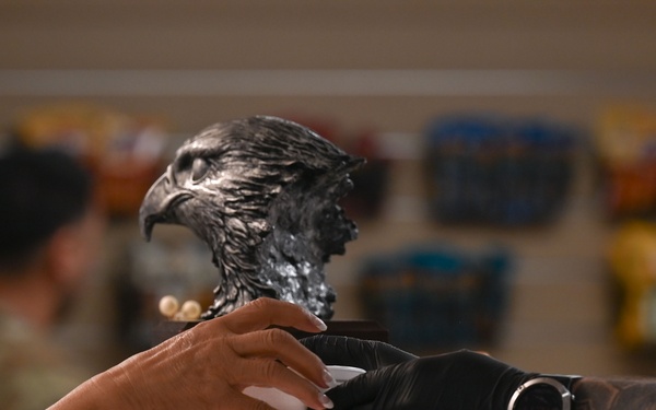 Davis-Monthan senior leaders serve Thanksgiving meal to service members, veterans, and their families