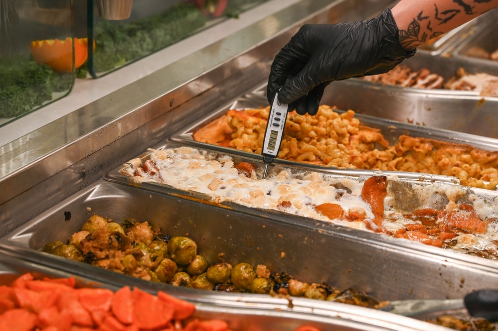 Davis-Monthan senior leaders serve Thanksgiving meal to service members, veterans, and their families