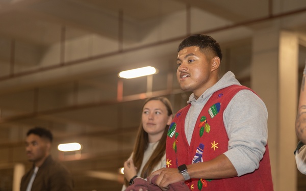 CLR-35 Holds Holiday Party for Marines, Families
