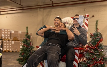 CLR-35 Holds Holiday Party for Marines, Families