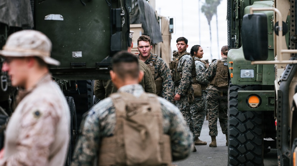 TF Ashland Marines, Sailors Prepare for Range 800 Live Fire and Maneuver Training