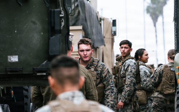 TF Ashland Marines, Sailors Prepare for Range 800 Live Fire and Maneuver Training