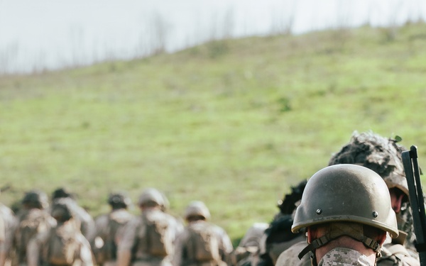 TF Ashland Marines, Sailors Conduct Range 800 Live Fire and Maneuver Training