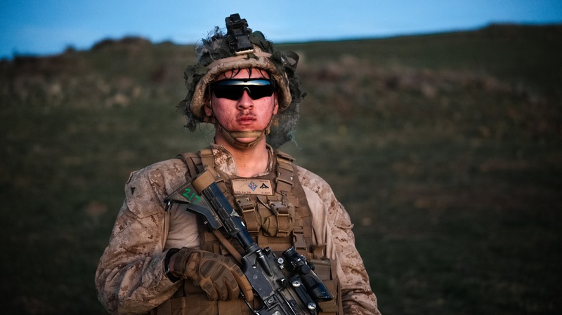 TF Ashland Marines, Sailors Conduct Range 800 Live Fire and Maneuver Training
