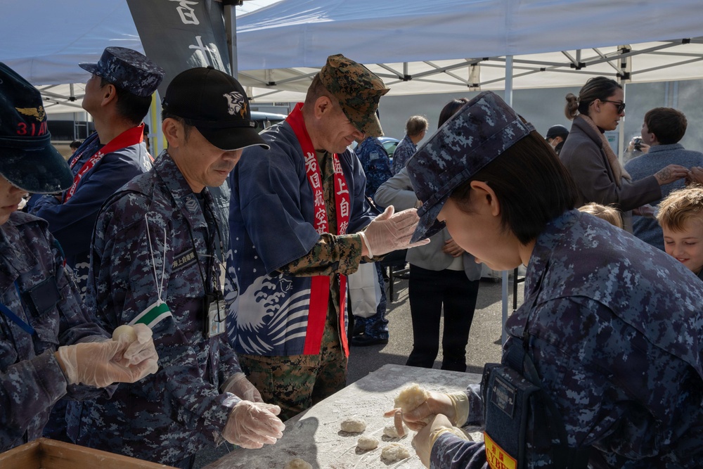 Fleet Air Wing 31 hosts a traditional Mochitsuki event
