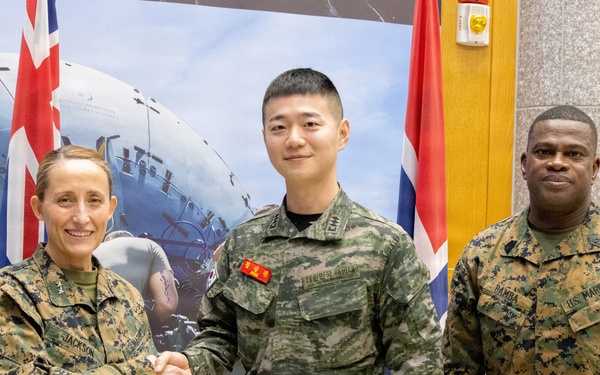 MARFORK bids farewell to their LNO from the ROKMC