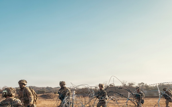Bravo Company 2-23IN Execute Combined Arms  Live Fire Training.