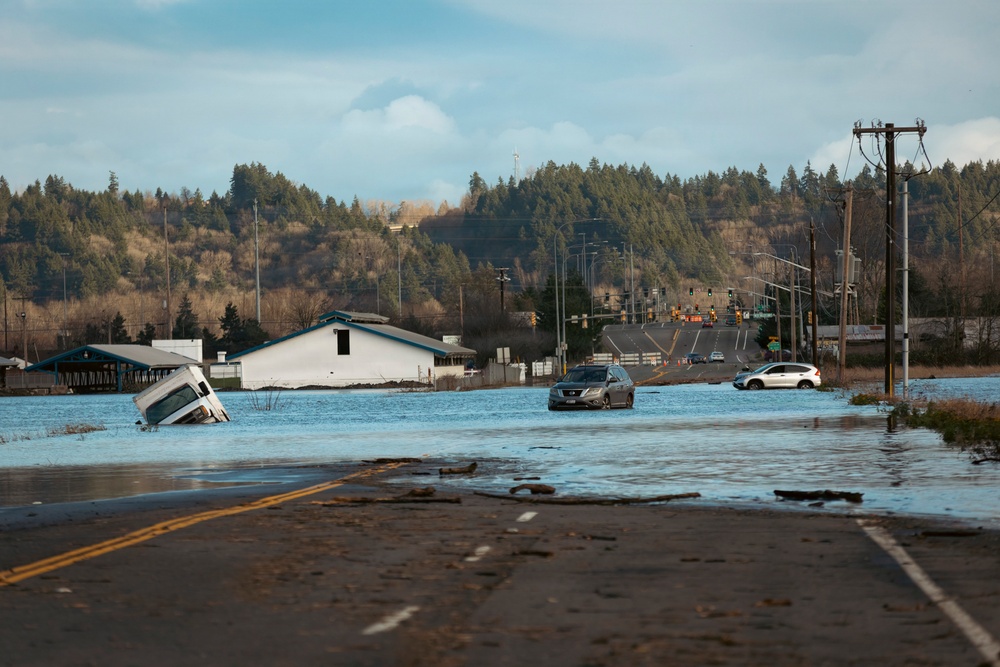 Washington National Guard supports King County flood rescue teams