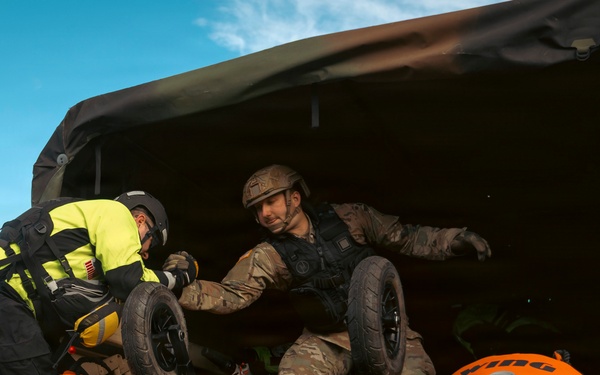 Washington National Guard supports King County flood rescue teams