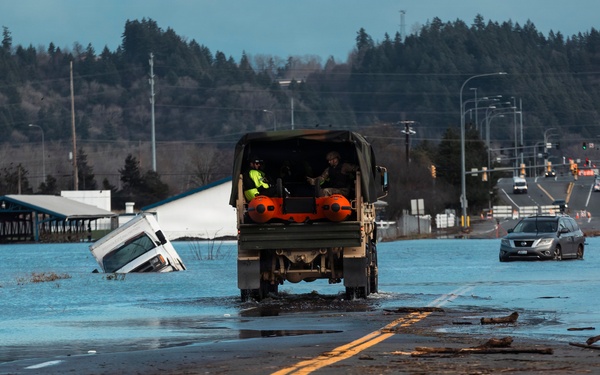 Washington National Guard supports King County flood rescue teams