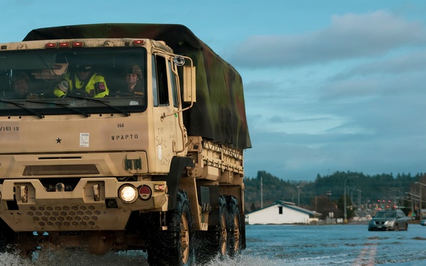 Washington National Guard supports King County flood rescue teams
